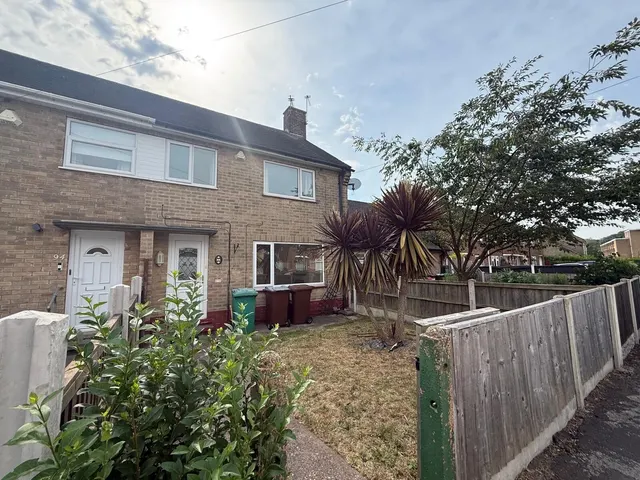 Listowel Crescent, Nottingham, NG11, photo 1