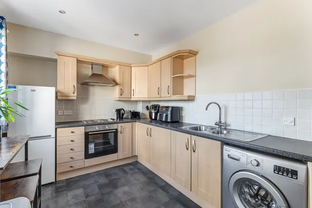 Fowlers Court, Otley, LS21, photo 2