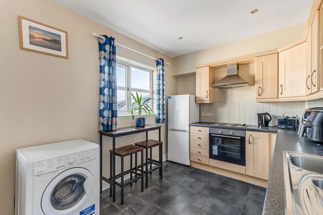 Fowlers Court, Otley, LS21, photo 3