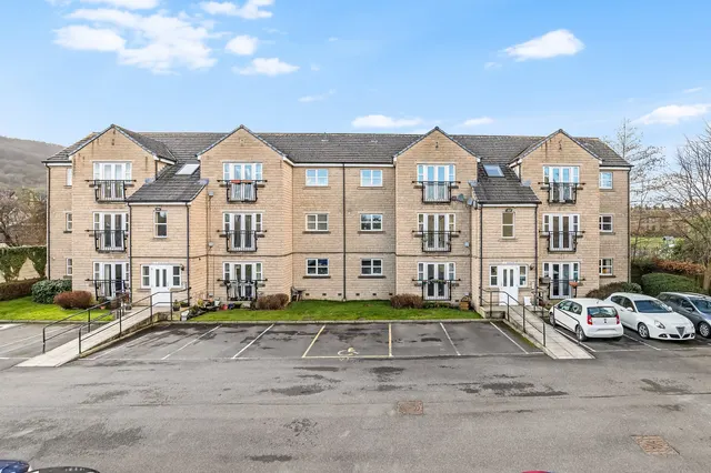 Fowlers Court, Otley, LS21, photo 1