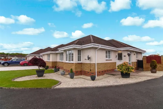 Redwood Crescent, Cambuslang, Glasgow, South Lanarkshire, G72, photo 1