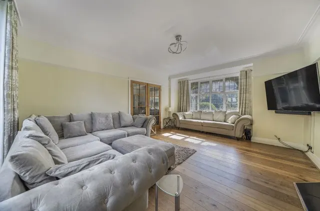 Photo 3 — Brighton Road, Purley CR8 4HB
