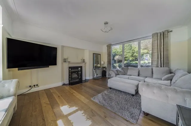 Photo 2 — Brighton Road, Purley CR8 4HB