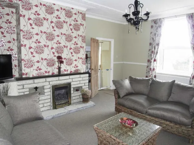 King Street, Eccleshill, photo 3