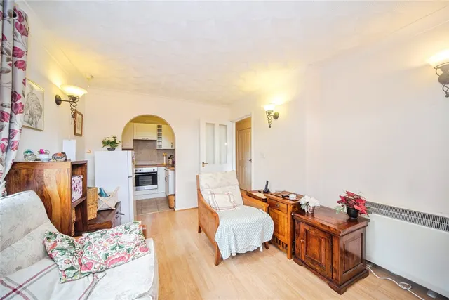 Bitterne Road East, Southampton, SO18, photo 3