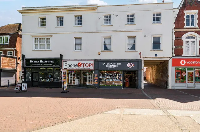 High Street, Gosport, PO12, photo 1