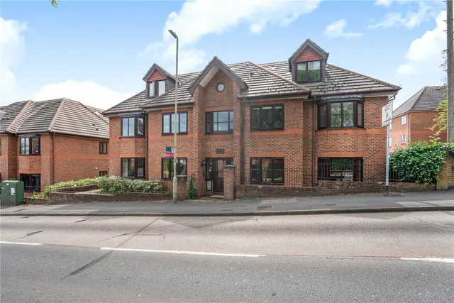 Anchor Hill, Knaphill, GU21, photo 1