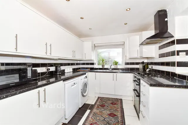 Kilndown Close, Maidstone, ME16, photo 2