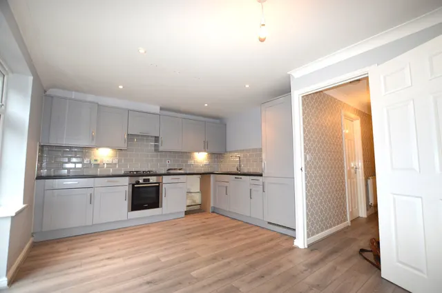 Photo 2 — Martin Court, Kemsley, Sittingbourne, ME10 2GN