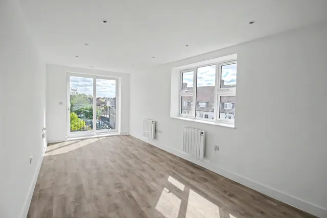 Gale Street, RM9, photo 1