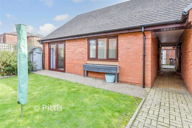 Trafalgar Road, Newport, PO30, photo 2