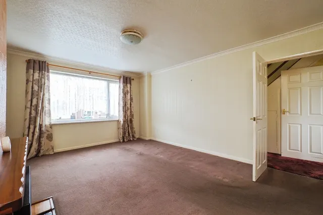 Photo 3 — Shortwood Avenue, Hucknall, Nottingham, Nottinghamshire, NG15