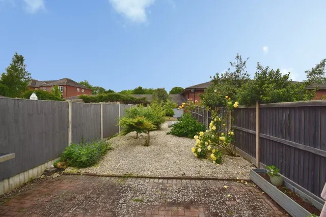 Photo 2 — Grosvenor Walk, Worcester, WR2 5BJ