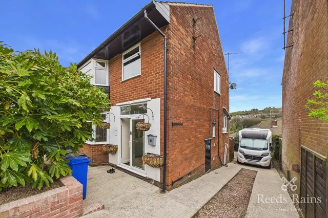 Hollins Close, Sheffield, S6, photo 1