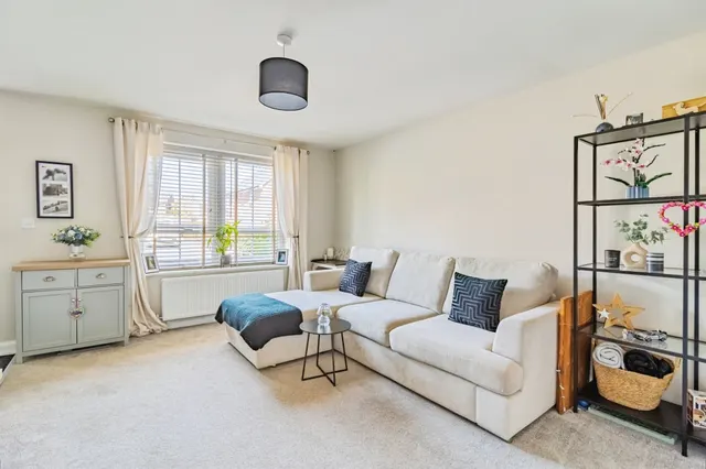 Photo 2 — Loveridge Drive, Alphington, Exeter