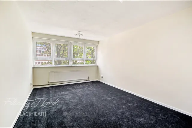 Dornberg Close, Blackheath, photo 3