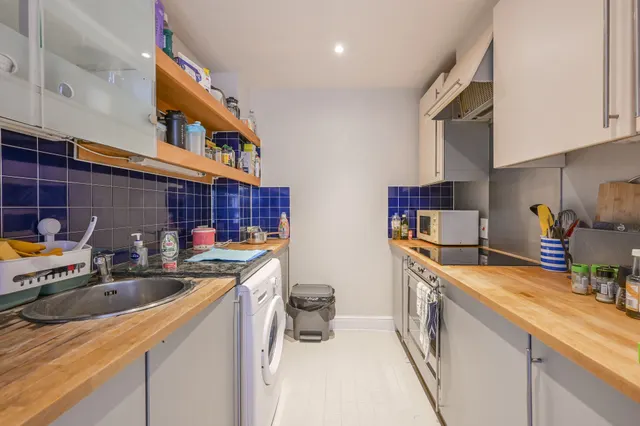 Photo 3 — Flat 104 Dryden Building, 37-39 Commercial Road, London