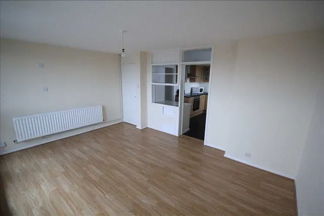 Photo 2 — Abbey View, Garsmouth Way, Watford