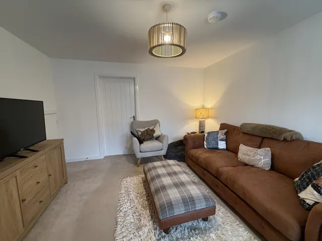 Upper Outwoods Road, Anslow, photo 3