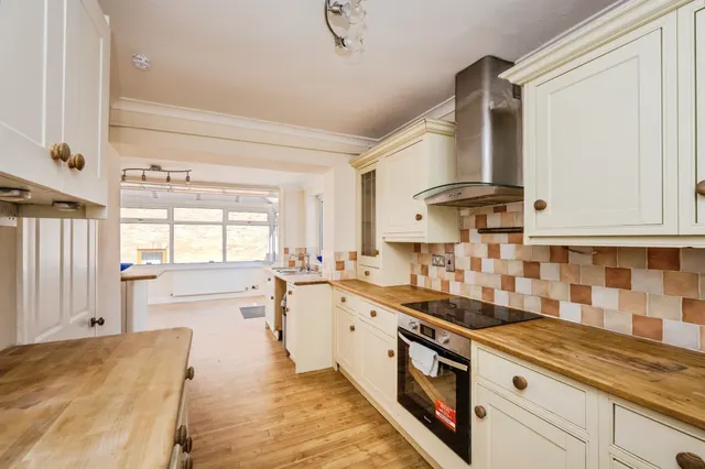 Graig Road, Swansea, SA7, photo 2