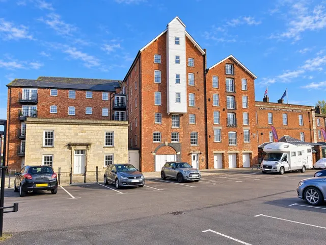Pridays Mill, Gloucester Docks, GL1, photo 1