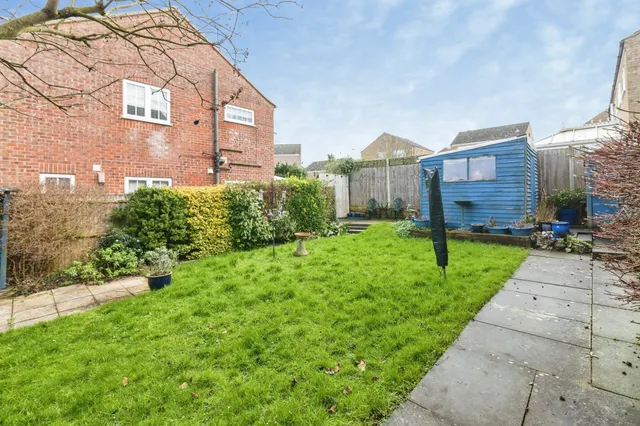 Photo 3 — Orchids Close, Bungay