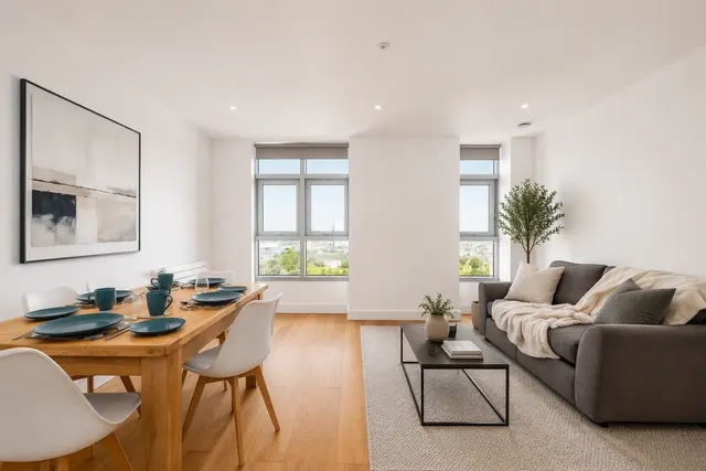 Barking Road, London, E16, photo 1
