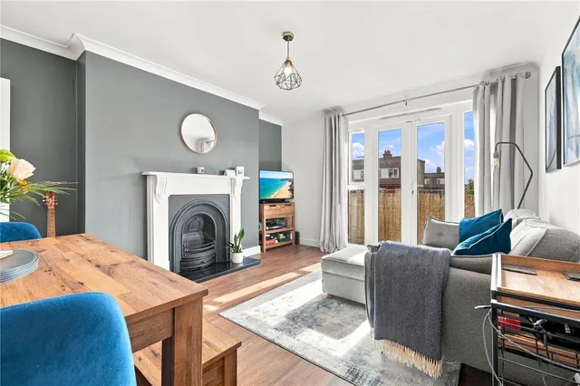 Queensbridge Road, London, E2, photo 1