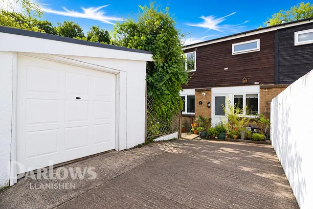 3 bedroom house, Cheshire Close, Cardiff