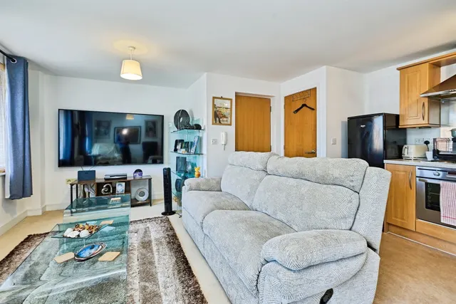 Gough Drive, Tipton, DY4, photo 3