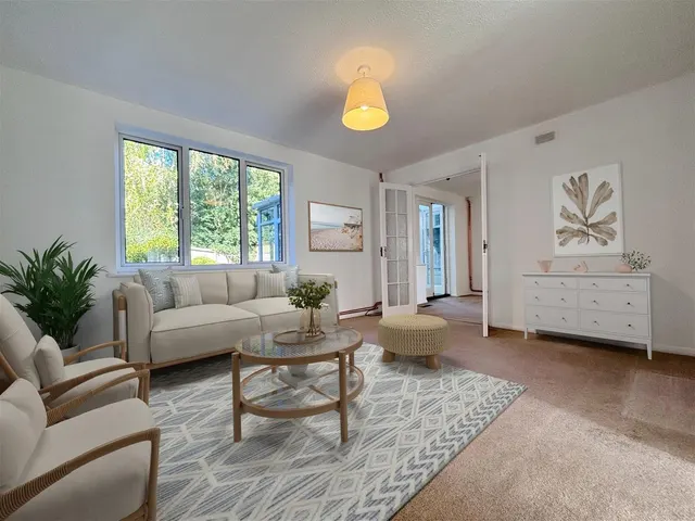 Brook Road, Horsham, West Sussex RH12 5FY, photo 1