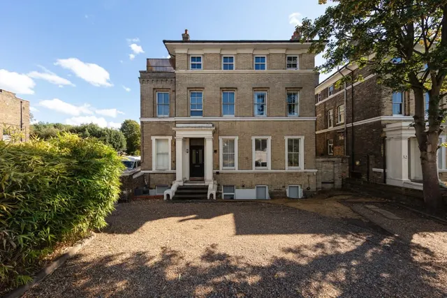 Shooters Hill Road, London, SE3, photo 1