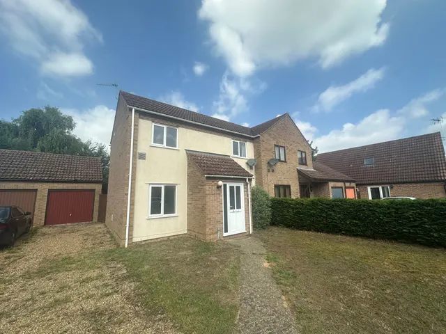 Hawthorn Walk, Beck Row, BURY ST. EDMUNDS, photo 1