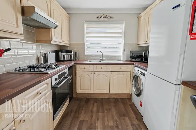Steeton Court, Elsecar, photo 3