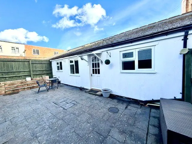 Lansdown Place Lane, Cheltenham, GL50, photo 1