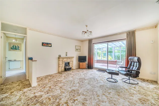 Photo 2 — Lawn Close, Bromley, BR1