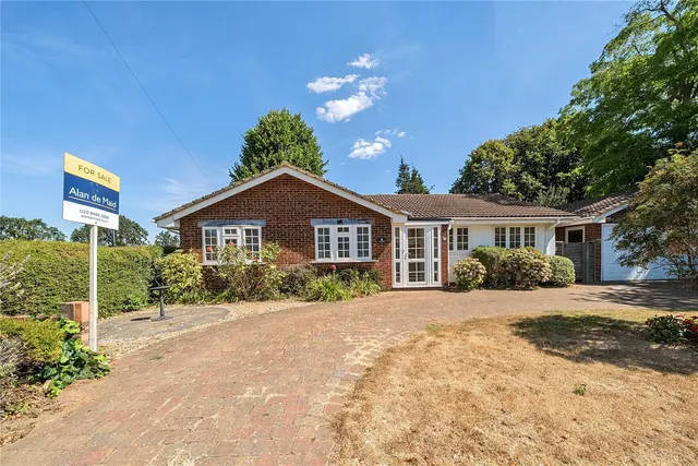 Lawn Close, Bromley, BR1, photo 1