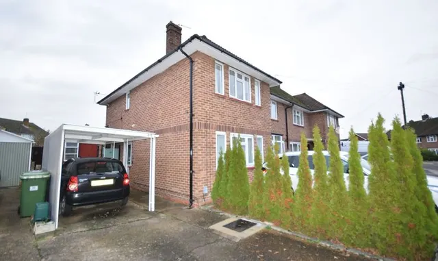 Collier Close, Epsom, KT19, photo 1