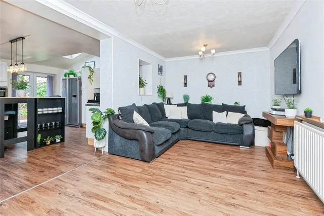 Arden Avenue, Braunstone Town, LE3, photo 2