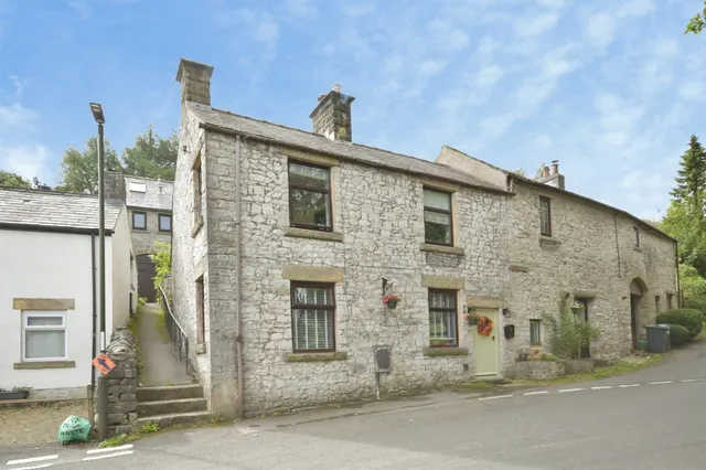Manchester Road, Tideswell, Buxton, photo 1