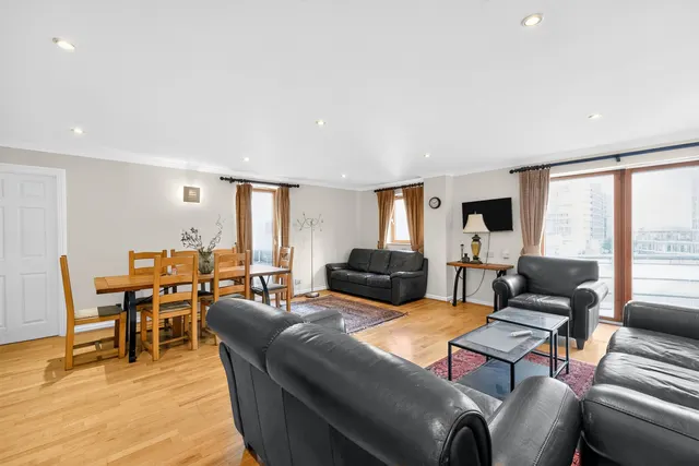 Meridian Place, London, E14, photo 1