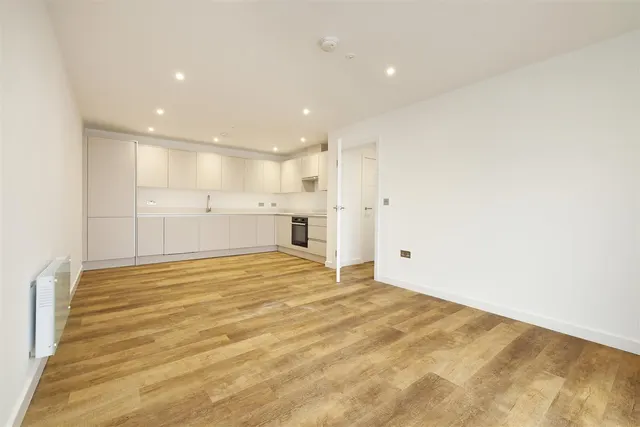 Vincent Walk, Dorking, RH4, photo 1