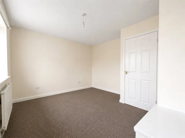 Photo 3 — Elmgarth, Sleaford, Lincolnshire, NG34