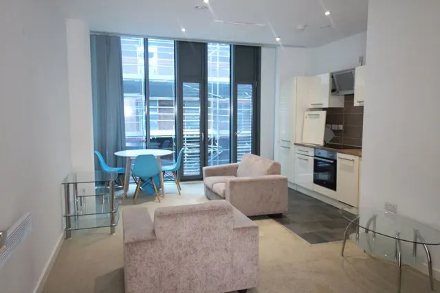 2 bedroom property, Bath, S1