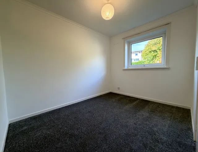 Bonnyton Drive, Eaglesham, G76, photo 2