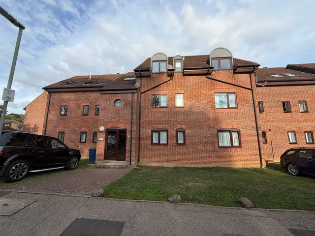Killicks, Cranleigh, GU6, photo 2