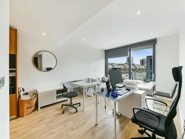 Perilla House, Aldgate, E1, photo 1