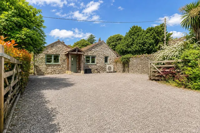 Duck Street, Tytherington, photo 1