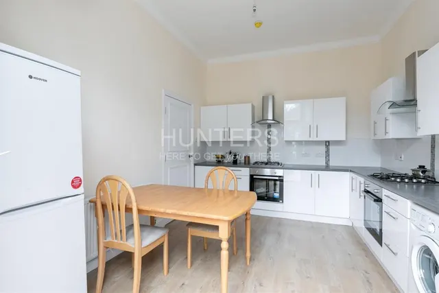 Hilltop Road, London, NW6, photo 2