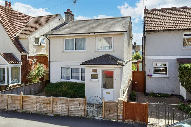 Gordon Avenue, Bognor Regis, PO22, photo 1